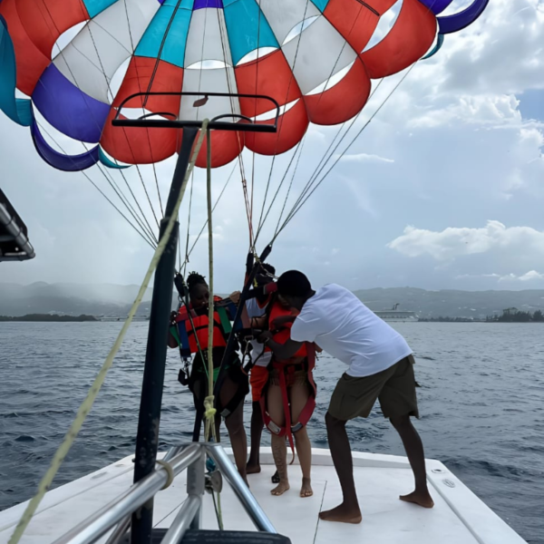 PARASAILING - Image 2